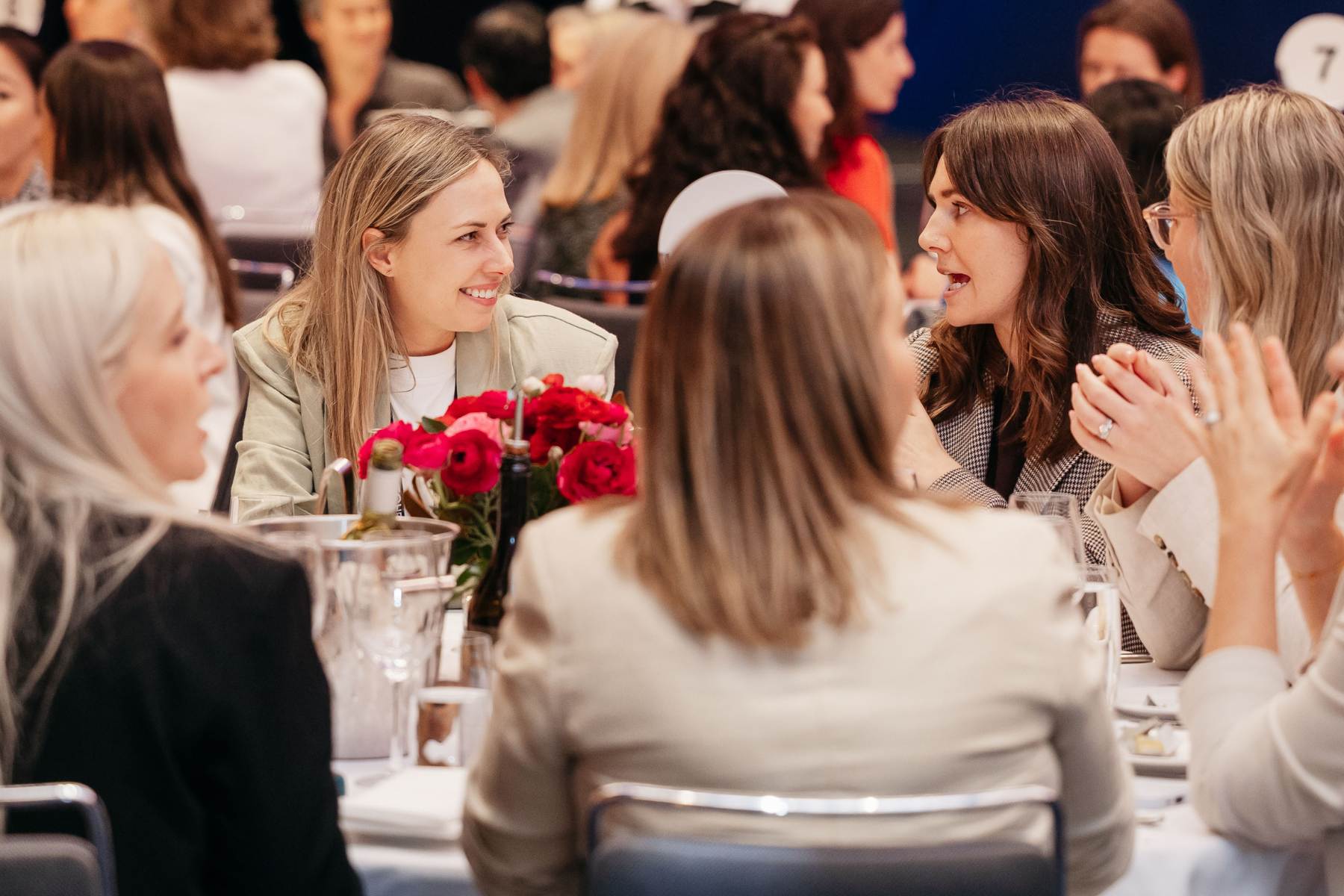 Build & sustain high-performing, inclusive teams image