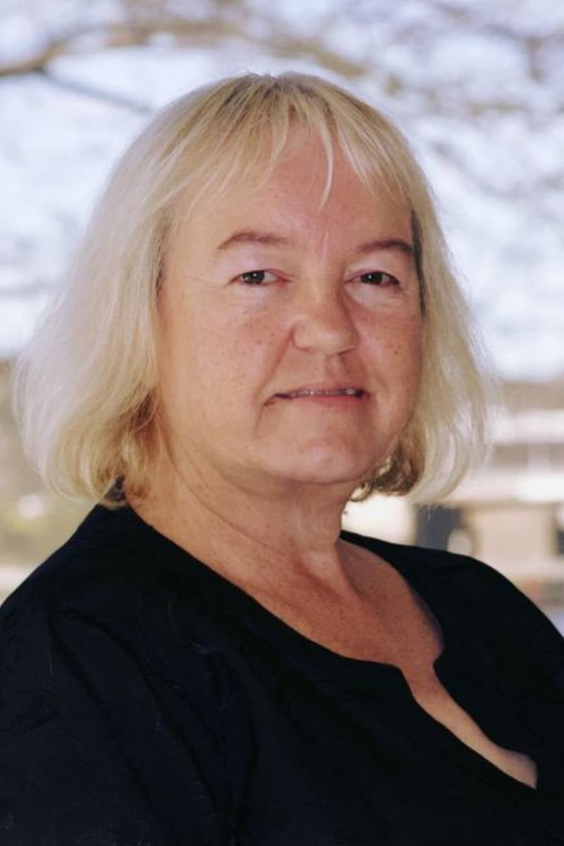 Dr Caroline Hughes AM