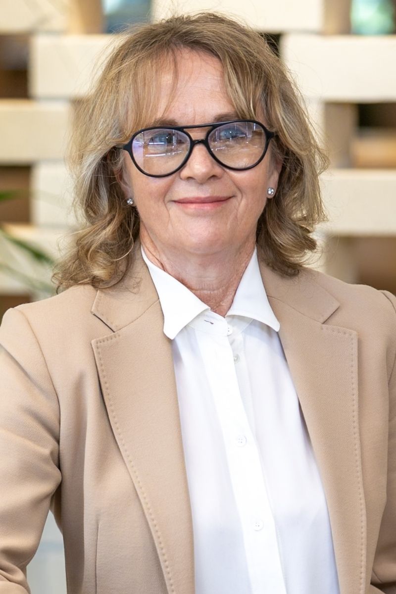 Liz Selby